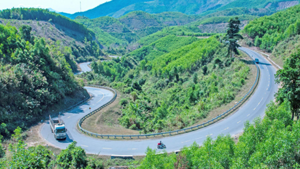 Kết nối du lịch “rừng - biển”: Cơ hội của những đô thị mới